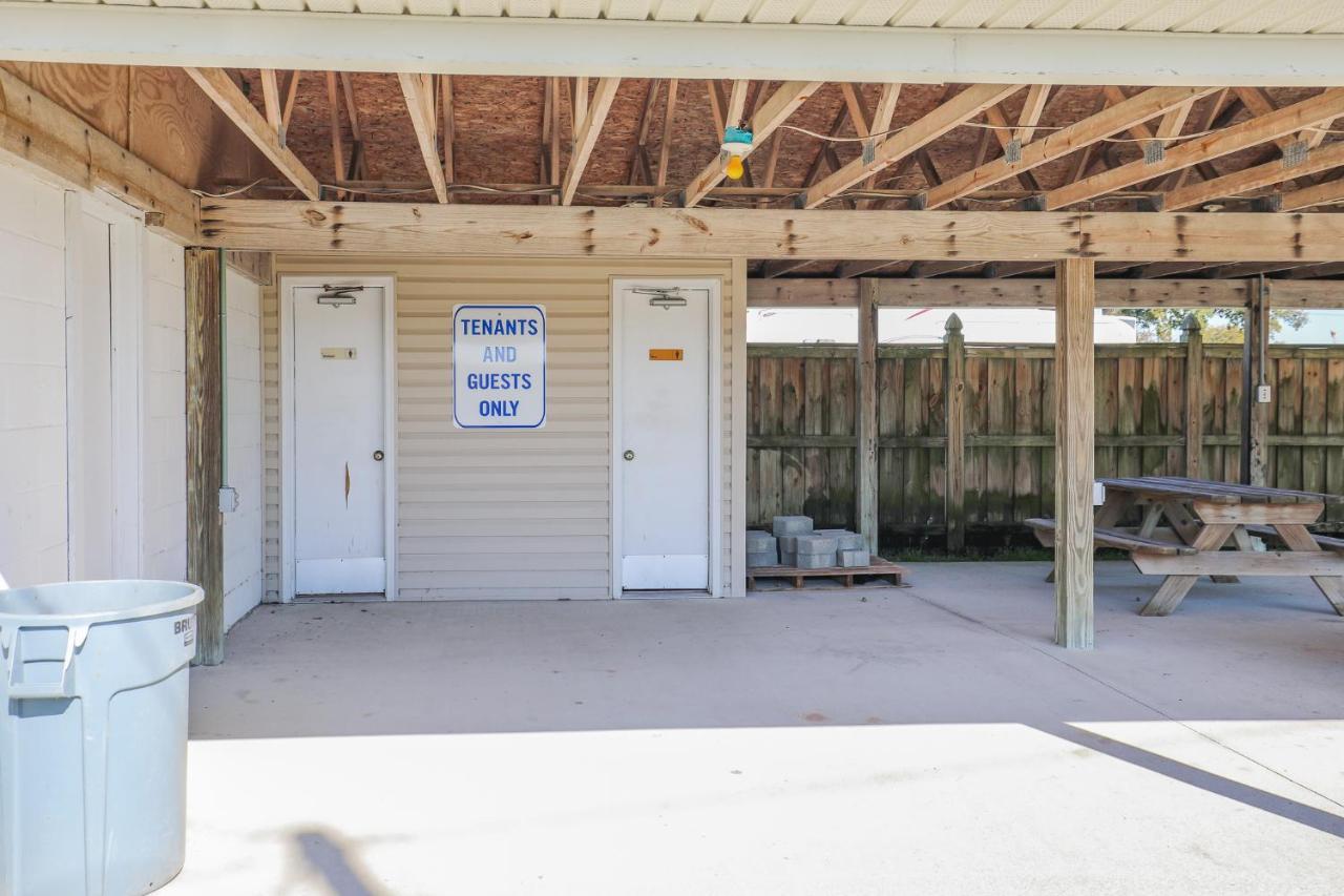 Model Home Near Camp Lejeune With Water View Sneads Ferry Exterior photo