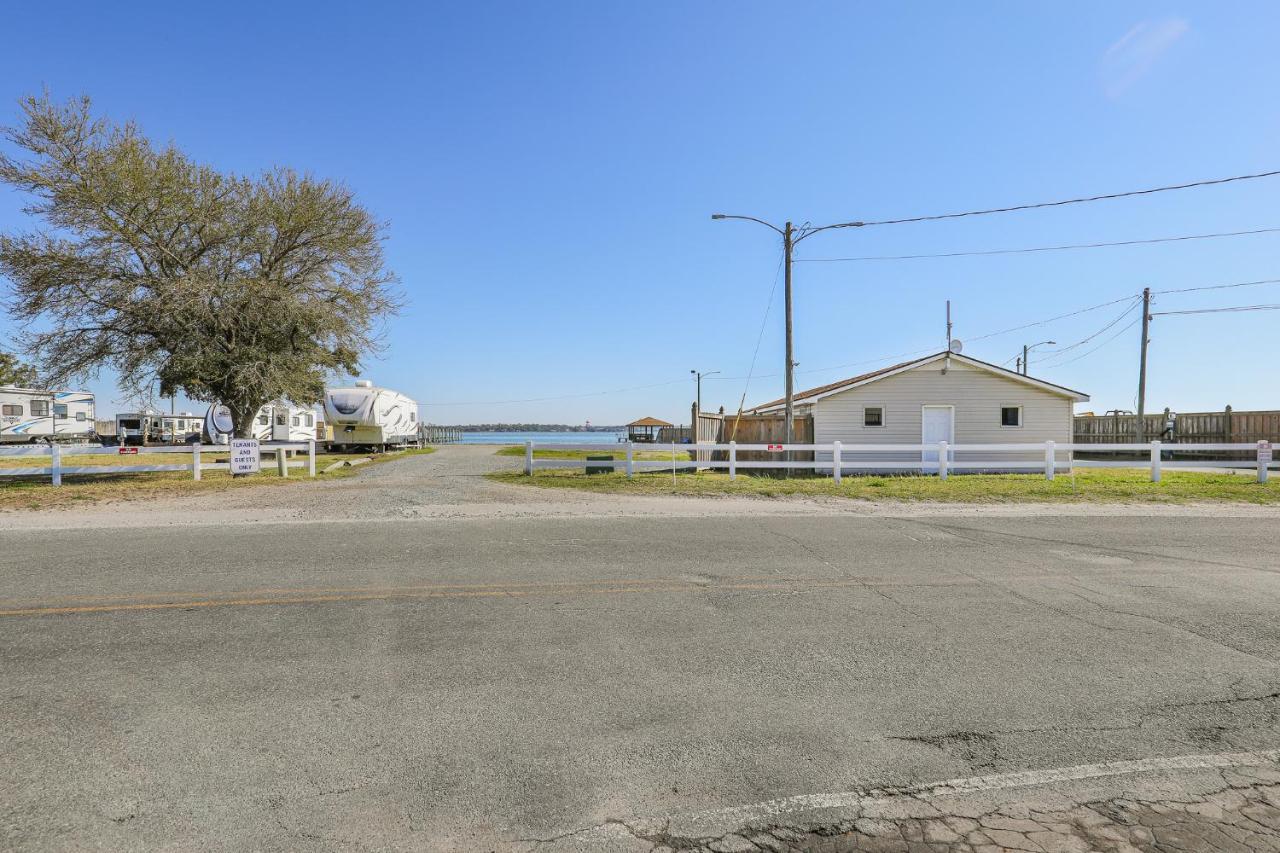 Model Home Near Camp Lejeune With Water View Sneads Ferry Exterior photo